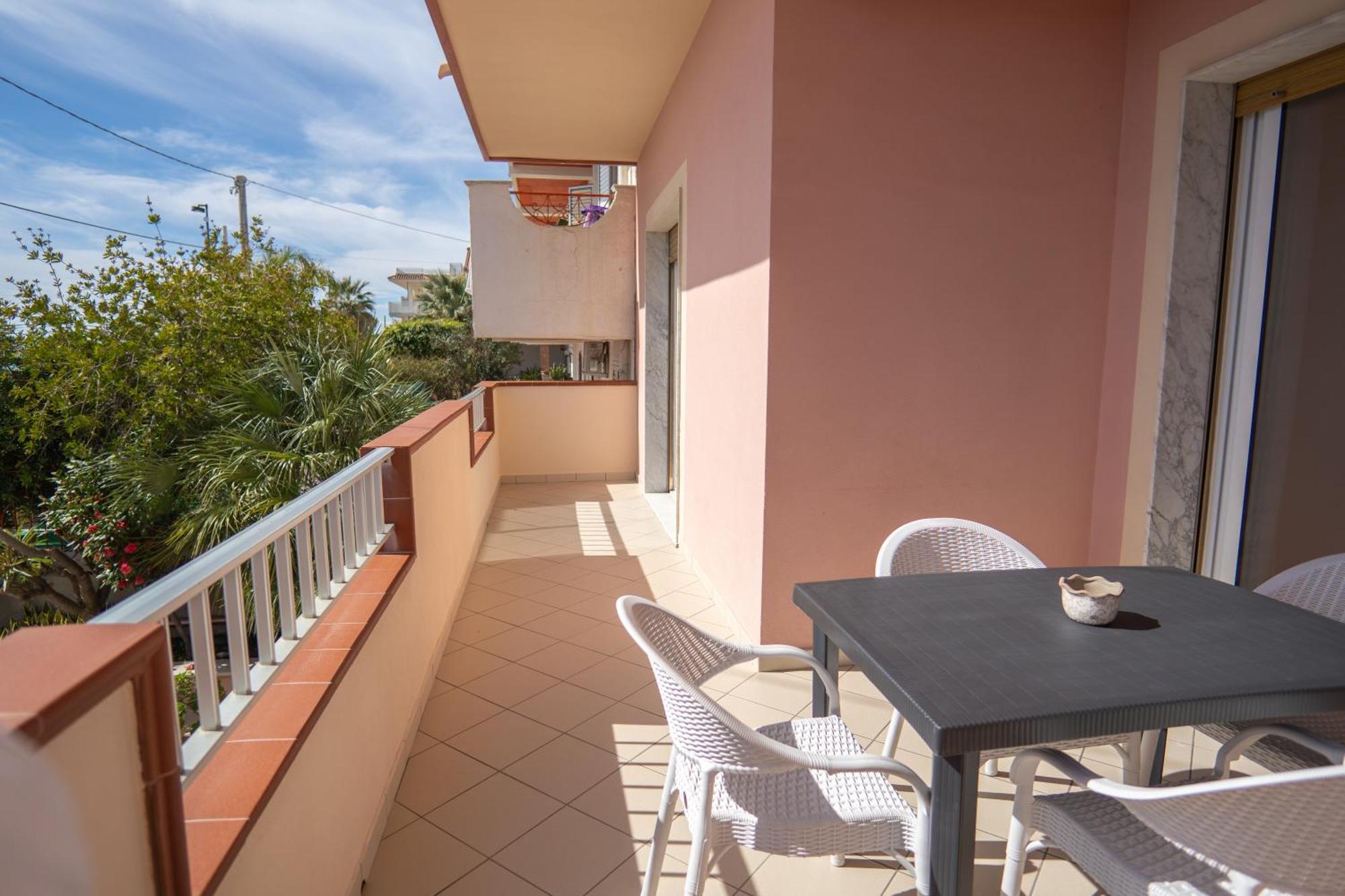 Apartament Casa Erika Bova Marina Zewnętrze zdjęcie